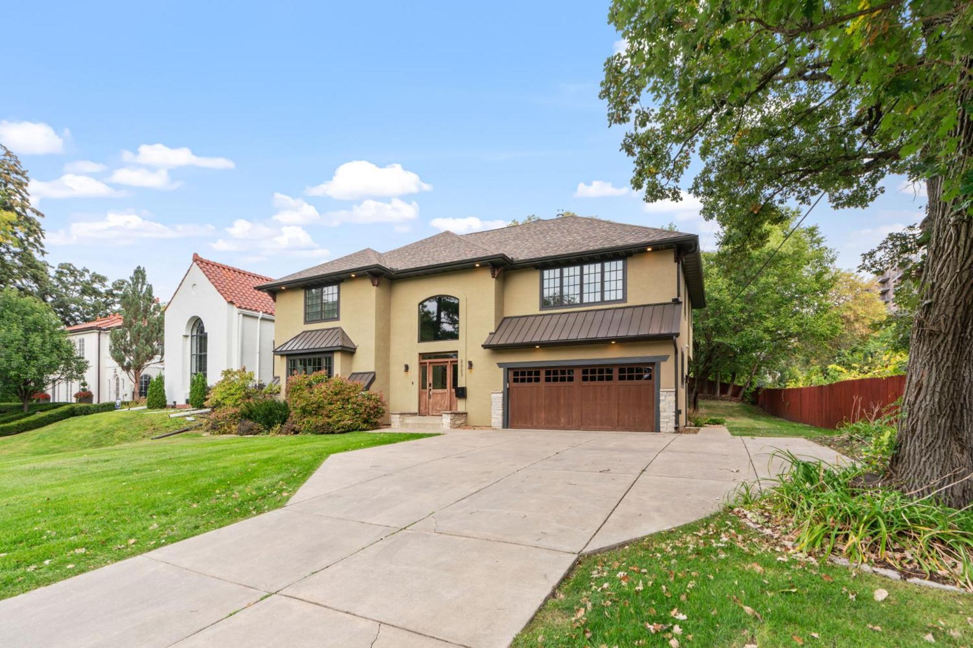 Dean Parkway Estate Villa Minneapolis Exterior photo